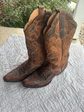 Brown Western Cowboy Boots - Women's Rustic Leather